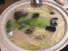 -拾味馆·浓鲜骨汤(光谷天地店)