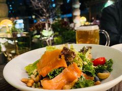 烟熏三文鱼色拉-Golden Lily河内巴黎法越料理餐厅(建国西路店)