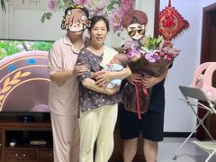 -鲸励母婴月嫂(望京店)