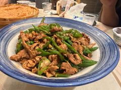 青椒土猪肉-萬家灯火·私房湘菜·22年老手艺(南岭大道店)