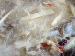 骨头锅-川中故事·成都老火锅(东书房店)