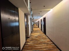 -昆明朗威酒店(昆明站火车站双桥夜市风情街店)