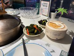 -三个椰子·现砍椰子鸡(金源CBD店)