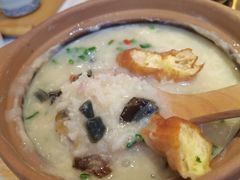 招牌皮蛋瘦肉粥-绿色吴家粥铺(河西天街店)