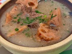 排骨藕汤-鑫小城故事·藕汤·家常菜(台北一路总店)