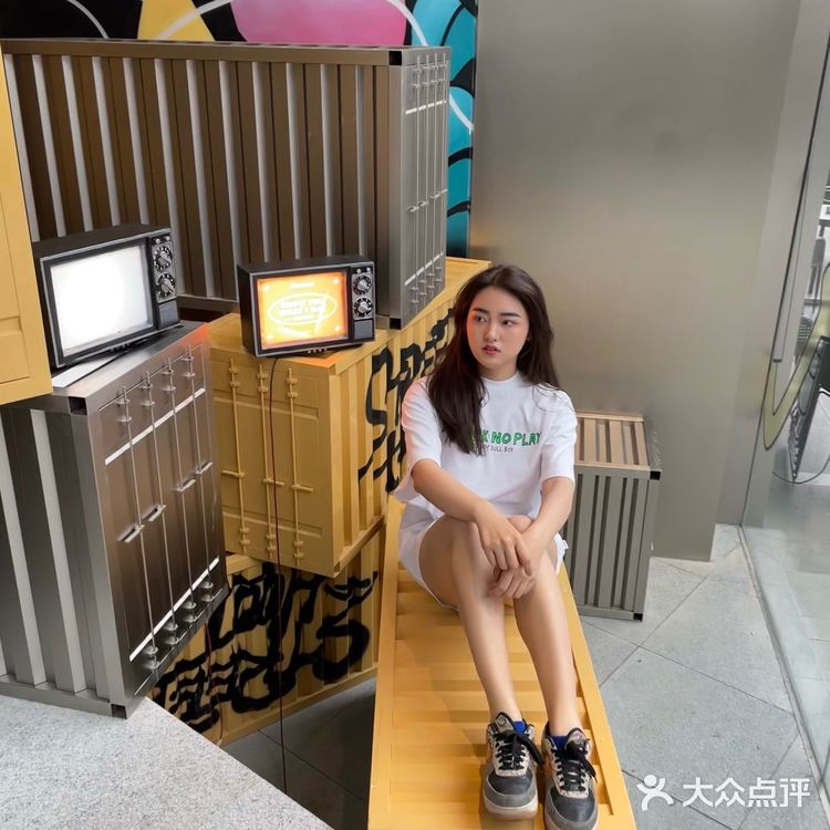 OOTD | 准备好新款联名T恤提前过夏天🍃