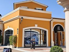 -佛罗伦萨小镇广佛名品奥特莱斯(疏港路店)