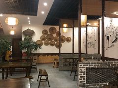 大堂-黄桷树曹家私房菜(江与城店)