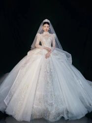 -派丽莫Pellimo原创设计婚纱品牌