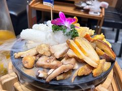 -一朵菌·野生菌探索家火锅(南亚店)