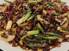 火爆兔肚-江湖黑大兔(杨家坪店)