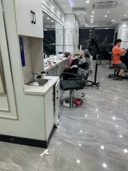 -镁连社·美联社