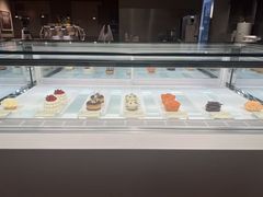 -潮一不贰·法式甜品·生日蛋糕·西式简餐(外滩店)