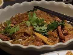 泰式炒牛河-大头虾越式风味餐厅(光明广场店)