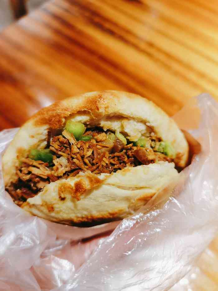 灵宝肉夹馍-"家佳源对面的小店～直接看不到,要拐个弯才..."-大众点评