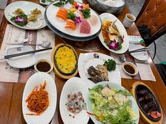 -青瓦餐厅·生鱼片·韩园烤肉(西塔店)