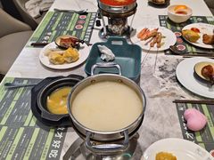 -金马门国际美食百汇(珞喻路店)