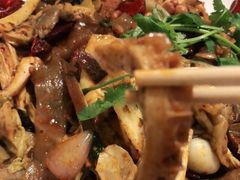 -拿渡·水煮鱼麻辣香锅(王府井奥莱·香江小镇店)