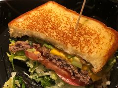-The Habit Burger Grill 哈比特汉堡(爱琴海店)