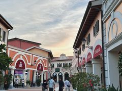 -佛罗伦萨小镇广佛名品奥特莱斯(疏港路店)