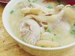 -雷祖芳老妈蹄花店