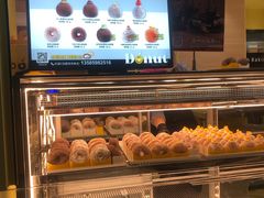 -85度C(生甜甜圈研究工坊·上海平凉店)