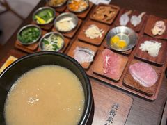 -银米·云南传统过桥米线(双廊黑金冠店)