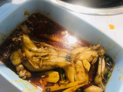-蛙两只美蛙鱼头火锅(恒茂店)