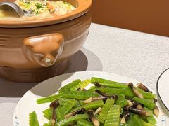 -郑庄脂渣海鲜楼(九水路店)