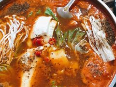 脊骨土豆锅-小公洞韩式豆腐村