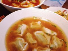 野荠菜鲜肉馄饨-南小馆(迪士尼小镇店)