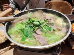 -川堂风·跷脚牛肉·乐山爆炒(宝山日月光店)