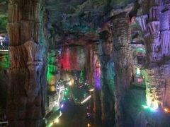 景点-泰安地下龙宫景区