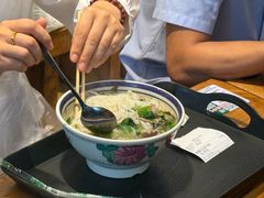 -云阿蛮云南生烫牛肉米线(奉贤路店)