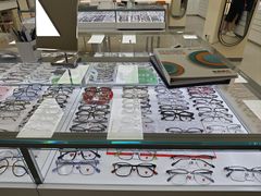 -潘多拉眼镜·蔡司依视路明月(潘家园店)