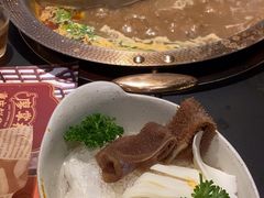 -廖掌柜·重庆鲜货火锅(上海首店)