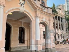 -香港大学