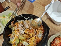 -明洞阿姨·韩式酱蟹烤肉·创意料理(三元桥店)