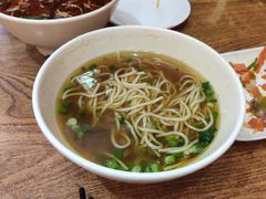 -新华贸购物中心(新华西道店)
