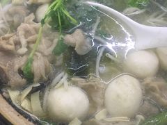 -丽虹云南过桥米线(兴工街店)