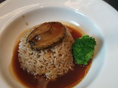 鲍汁扣鲜鲍配米饭-环球港凯悦 · 享悦中餐厅