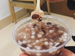 -芳婆糕团店(王府大街店)