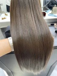 -十六番发型师事务所