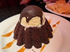 巧克力熔岩蛋糕-Chili's Cafe&Bar奇利斯(滨江店)