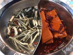 -憨铁匠老火锅(龙岗万科里店)