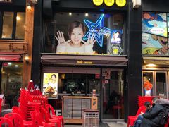 -BHC炸鸡(明洞总店)