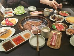 -梨花甄选自助烤肉(小寨原力场店)