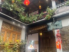 -蔼若春.传承三十年云南菜(金碧公园店)