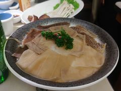-左庭右院鲜牛肉火锅(浦江欢乐颂店)
