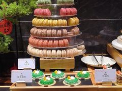 -雍容荟帝王蟹活龙虾展台自助(IFS黑金店)